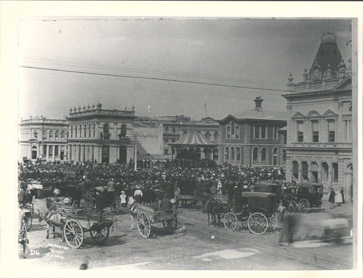 The main square of Invercargill shortly after Dean's execution.