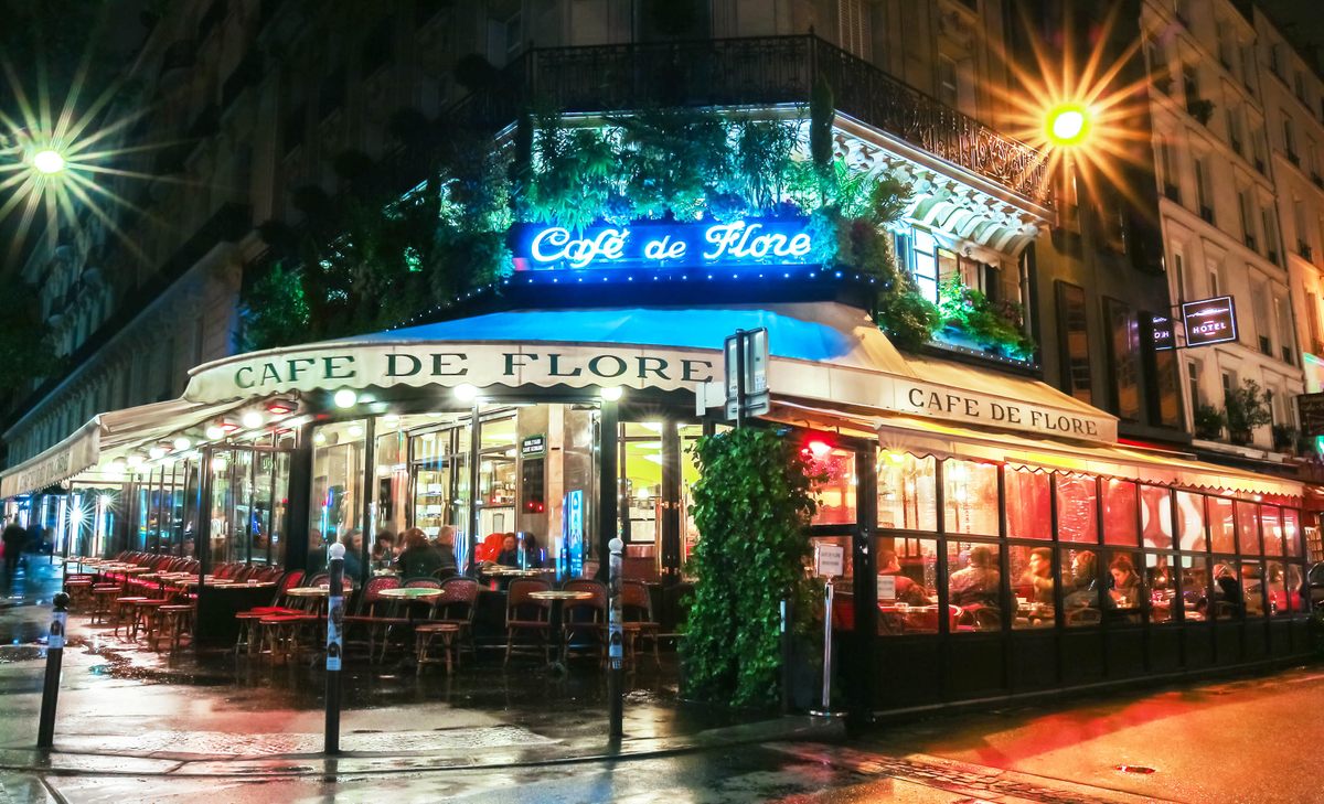 The famous brasserie Le Flore en l'Isle located near Notre Dame cathedral ,  Paris, France Stock Photo - Alamy