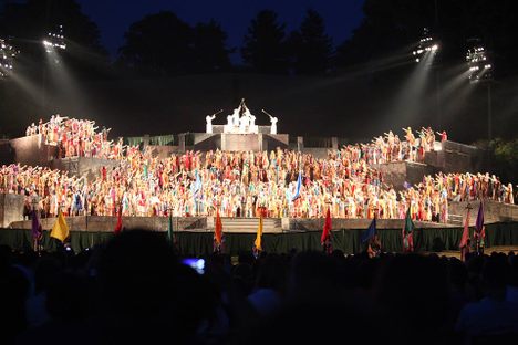 America's Largest Outdoor Theatre Event Features 700 Lip Syncing Mormons