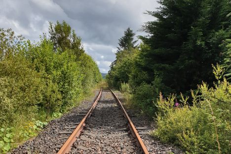 Abandoned track leading to Dunaskin