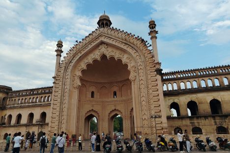 Rumi Darwaza