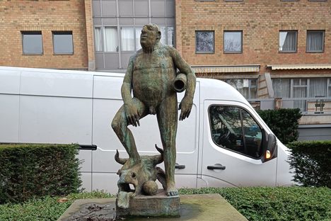 'De Koeieschieter' ('Cow Shooter')