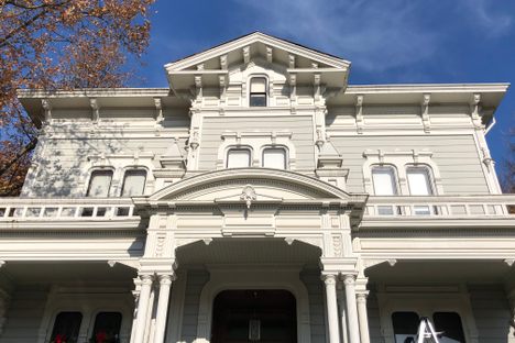 McHenry Mansion