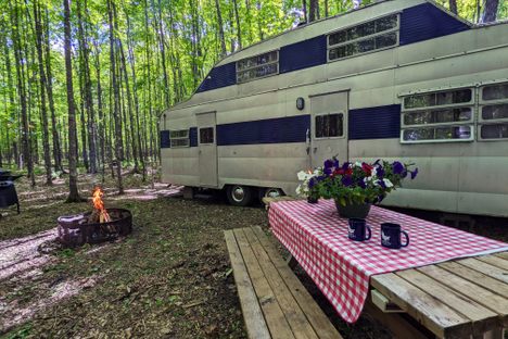 1952 Lighthouse Vintage Camper - 1 of 8 to Exist