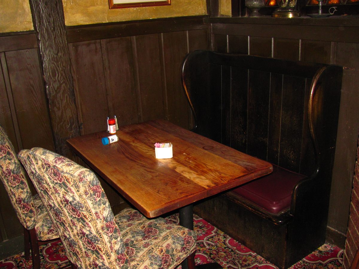 Table 31 at tam o shanter los angeles california gastro obscura