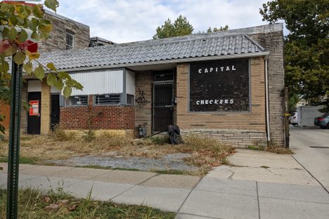 Original location at 813 S St., NW.