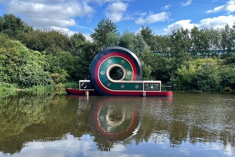 The Industry Looping Boat