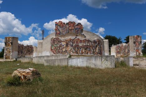 Freedom Monument