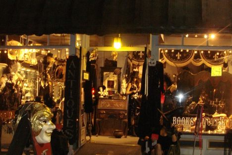 Gothic Rose Antiques & Collectibles.