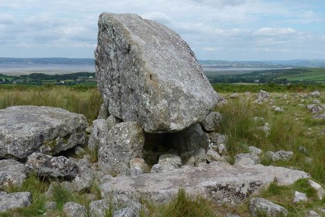 Maen Ceti (Arthur's Stone) on Cefn Bryn hillside, in the centre of Gower