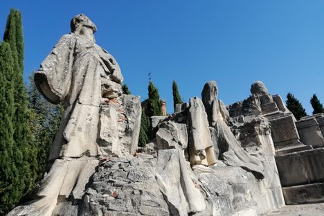 Detail of the base.