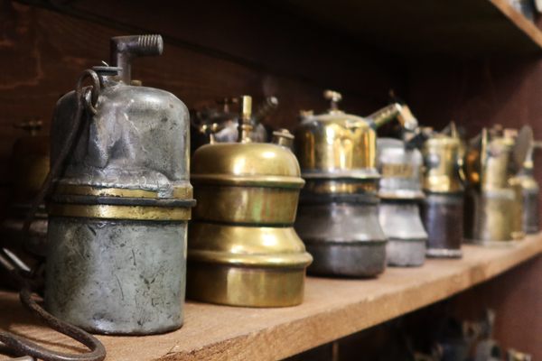 Different types of safety lamps