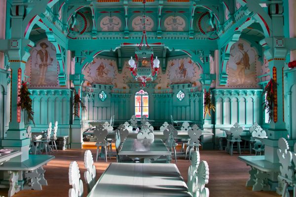 Inside the dining room at Libušín