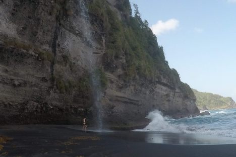 Wavine Cyrique (Secret Beach)