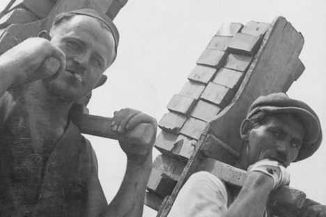 German bricklayers, 1925.