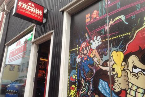 Freddi Arcade & Toys.