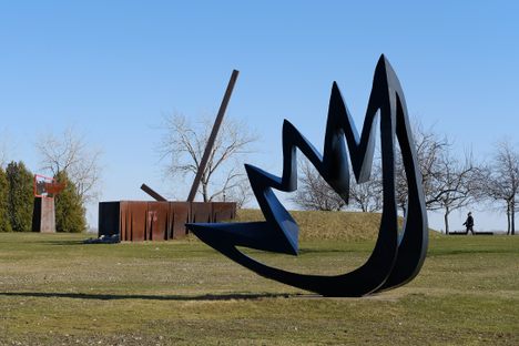 "La pierre et le feu" (artist  Jean-Pierre Morin).