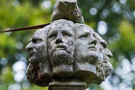 Well of the Seven Heads.