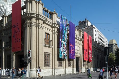 The museum is in the old Royal Customs House.