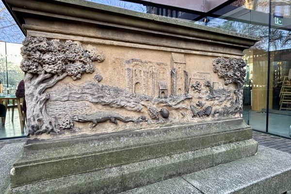 The Tradescant tomb holds the bodies of a pioneering father-son naturalist duo.
