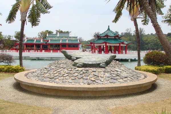 Marble tortoise statues on Kusu Island