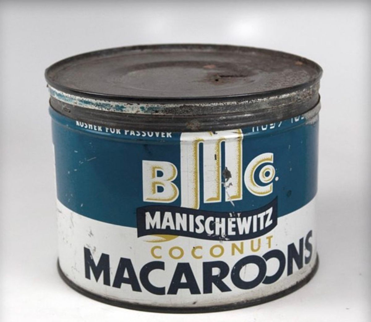A vintage canister of Manischewitz coconut macaroons.