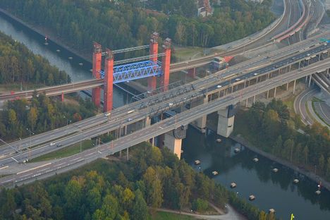 This Bridge That We Said Might Collapse Won't Collapse, Swedish Authorities Say