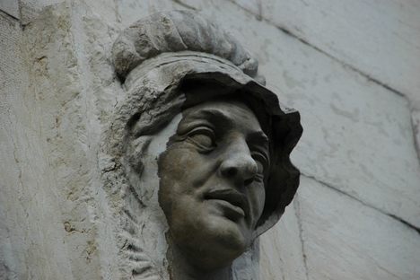 Mère Royaume