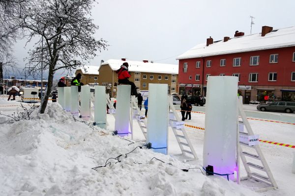 Vilhelmina Ice Pole Sitting Contest.