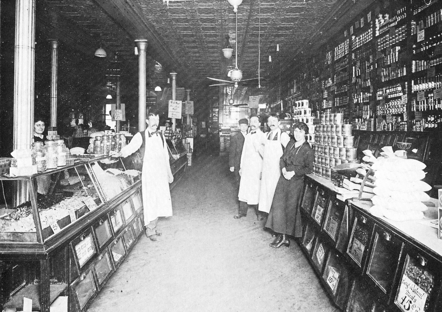 An independent grocery store in 1920.