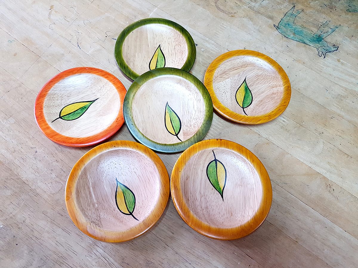 Handmade coasters for homes are part of the increasing list of Channapatna home decor items.