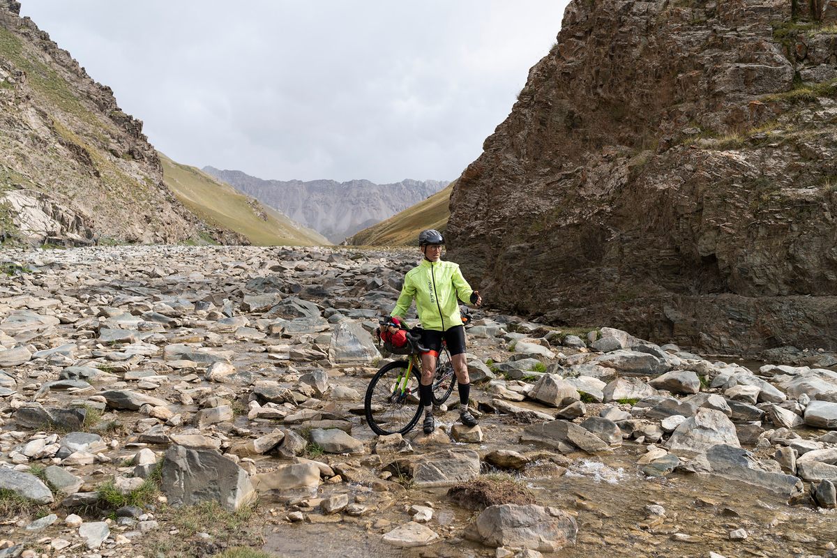 Frederic Laforge from France contemplates which route to take to Tash-Rabat.