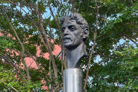 Frank Zappa Bust