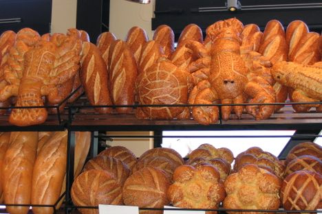 Sourdough bread lined up at San Francisco's Boudin Bakery.