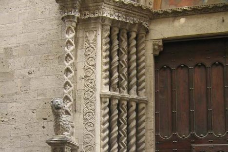 Basilica di San Frances Musical Pillars