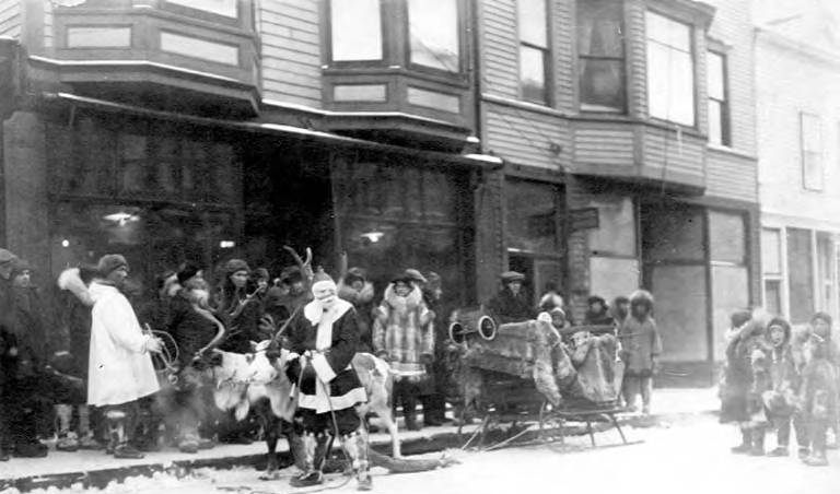 Lomen & Company sent reindeer and a Santa Claus to Nome in 1923 to distribute presents.