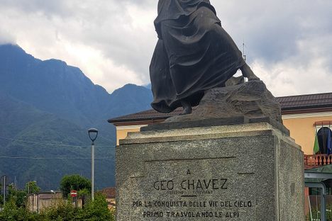 Monument honoring Chavez at Piazza Geo Chavez in Domodossola.