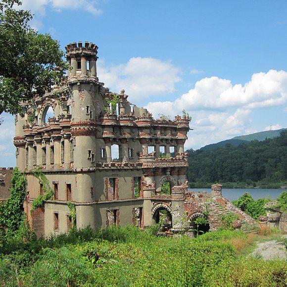 Bannerman's Castle – Beacon, New York - Atlas Obscura