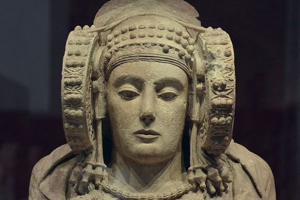 The eerie gaze of the Lady of Elche.