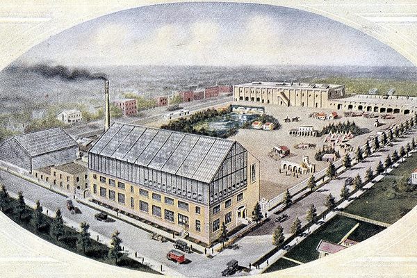 Selig’s Chicago studios, extant building in the foreground