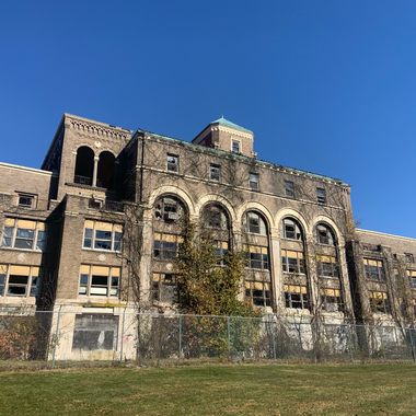 Back end of the hospital (2022)