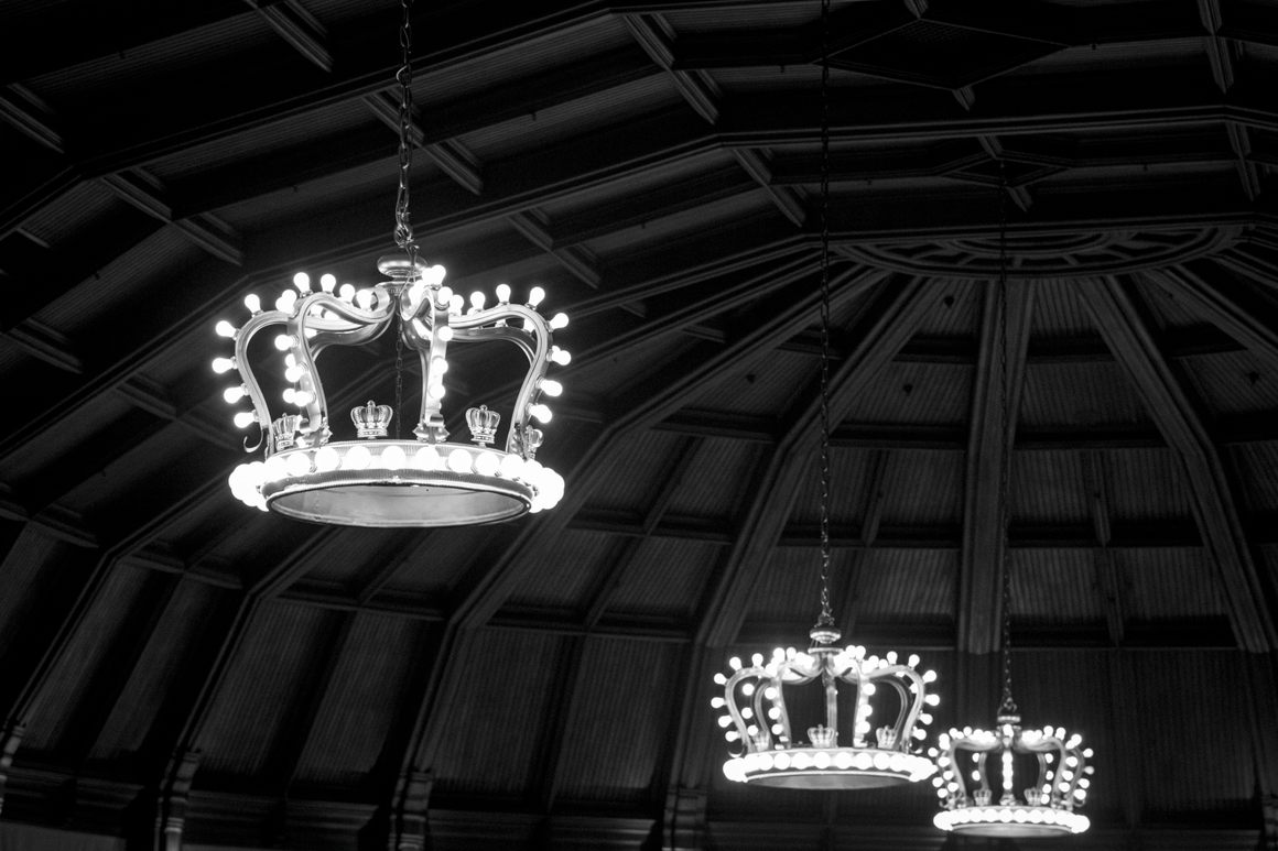 Chandeliers in the Ballroom designed by L. Frank Baum based on a illustration from the first edition of the Wizard of Oz