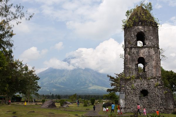 Cagsawa Ruins