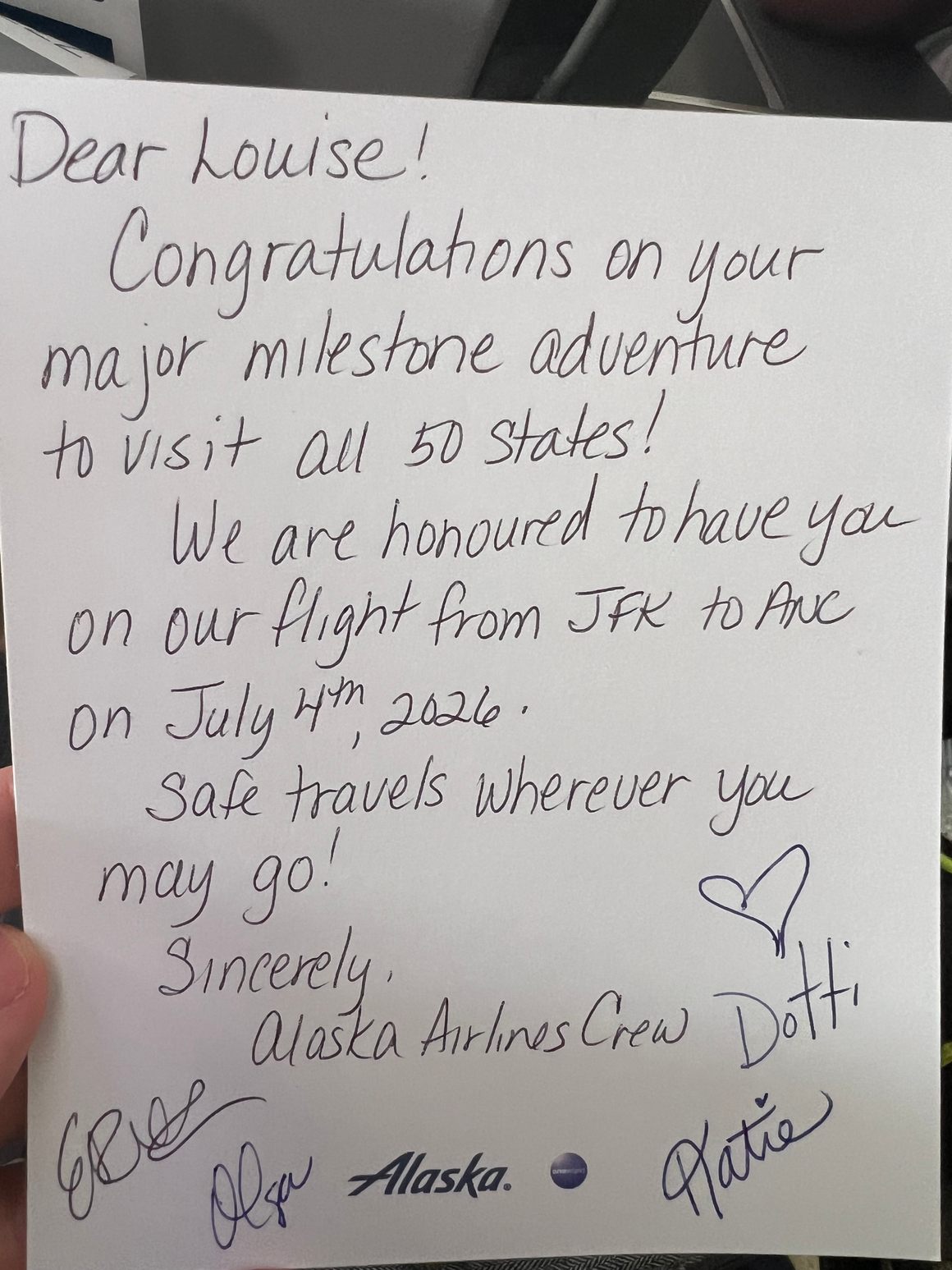 A note the airline crew wrote to Louise and gave her as she exited the plane