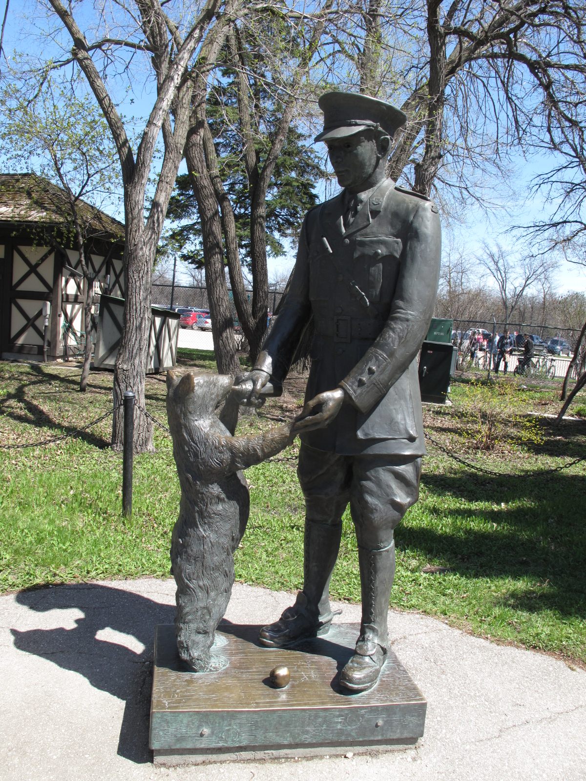 10 Adorable Bronze Animal Statues That You Will Want To Hug