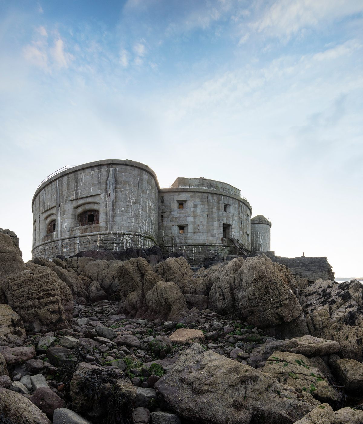 The fort sits 800 yards off the coast, and is only accessible at high tide.