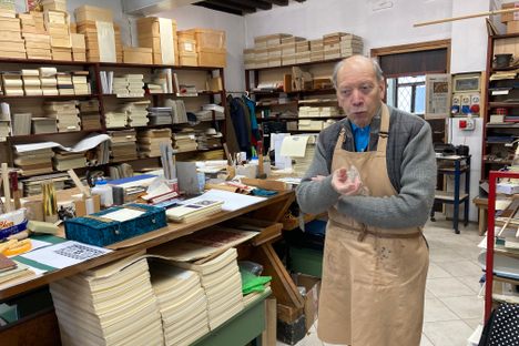 Paolo Olbi in his workshop in the 17th- and 18th-century Palazzo Ca’ Zenobio in Venice. 