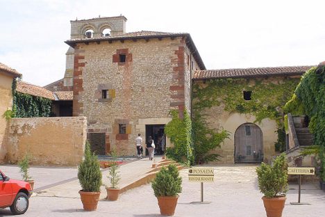 Entrance to the Convento hotel