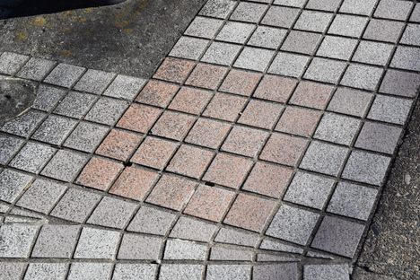 The red tiles.
