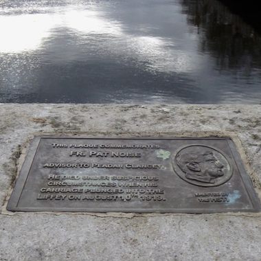 Fr. Pat Noise plaque, O'Connell Bridge